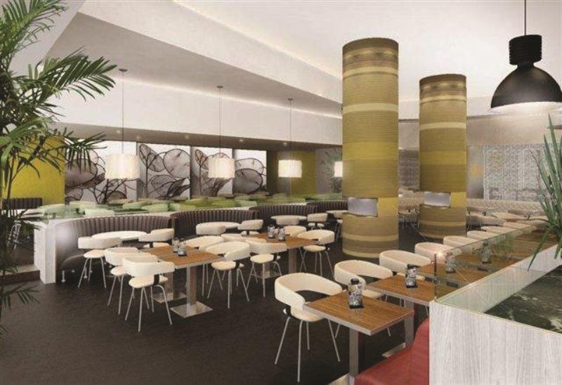 Hotel Premier Capital Centre 3*