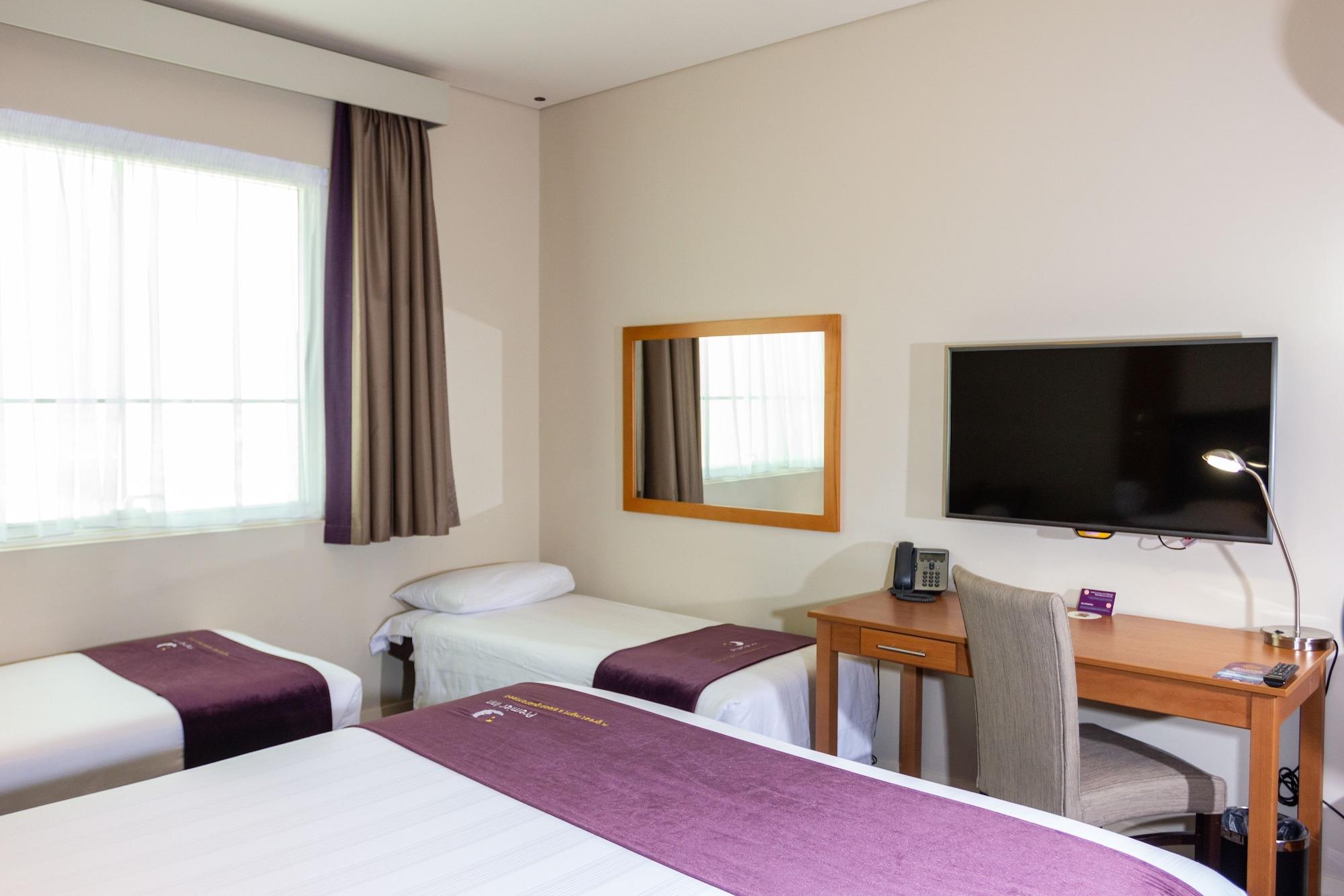 Premier Capital Centre Hotel