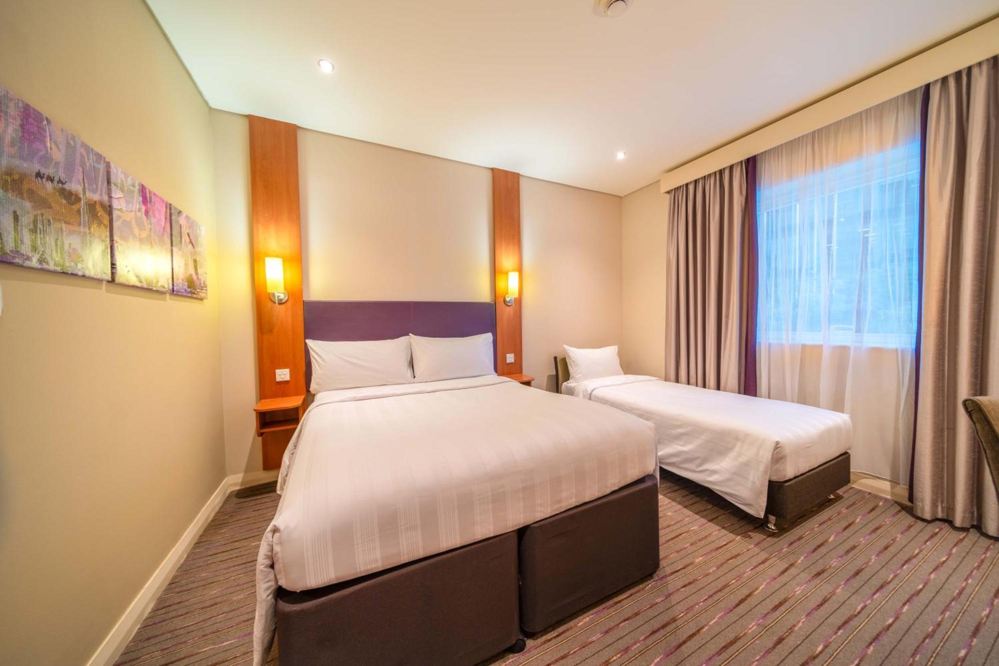 Premier Capital Centre Hotel